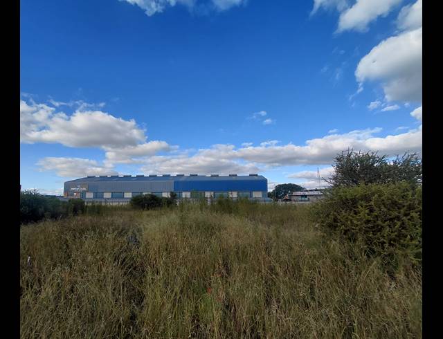 1,230M² VACANT LAND FOR SALE IN MAGNA VIA INDUSTRIAL